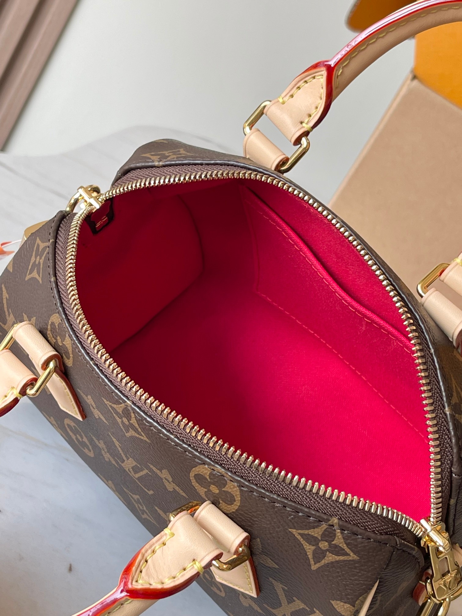 Louis Vuitton Speedy Bandoulière 20 Handbag - Image 9