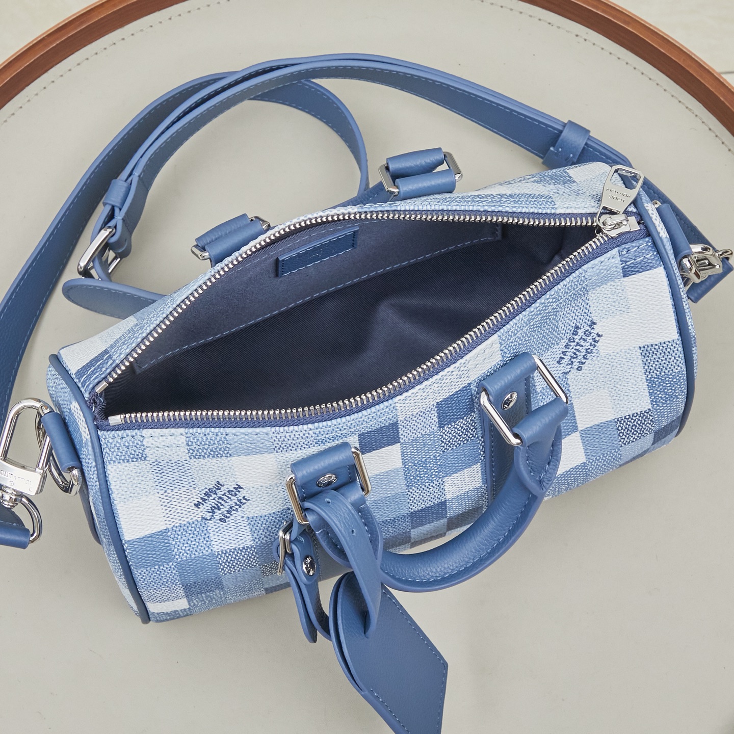Louis Vuitton Keepall Bandoulière 25 Travel Bag M28600 - Image 9