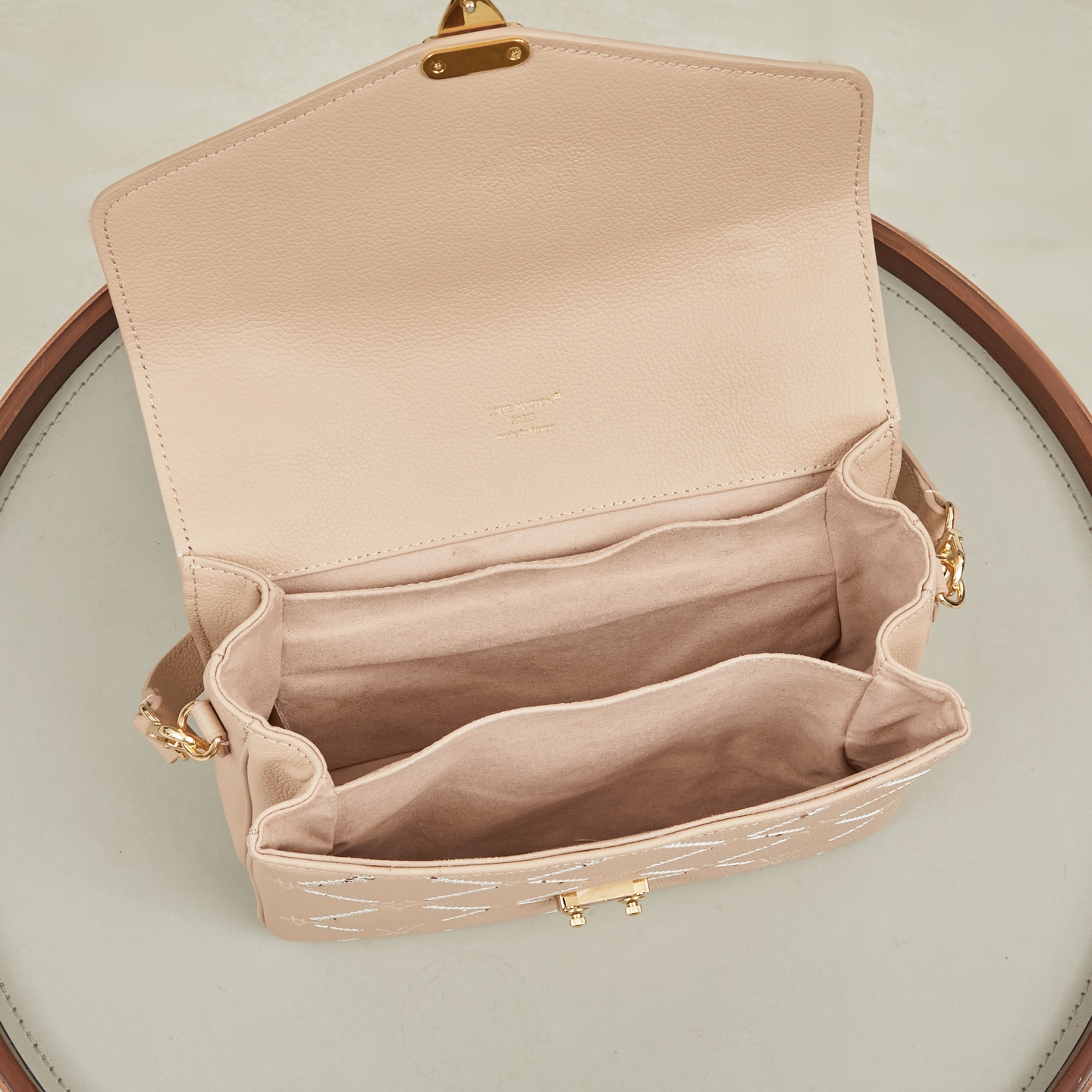 Louis Vuitton Pochette Métis Monogram Empreinte Leather Crossbody Bag - Image 9