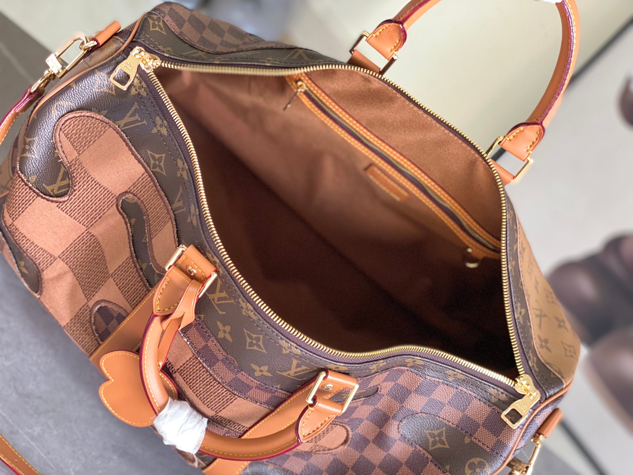 Louis Vuitton Keepall Bandoulière 50 Travel Bag - Image 9