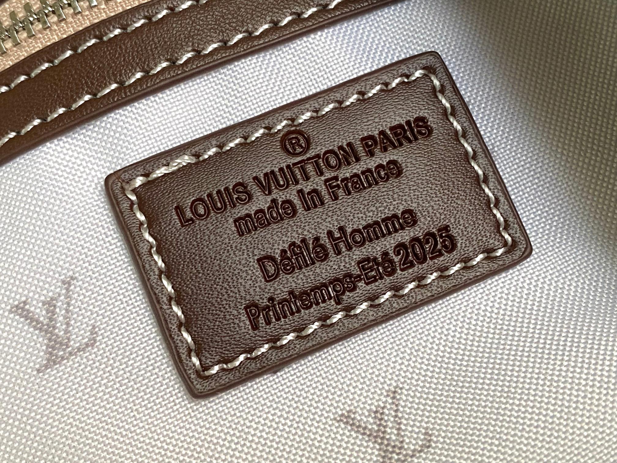 Louis Vuitton Keepall Bandoulière 50 Travel Bag - Image 9