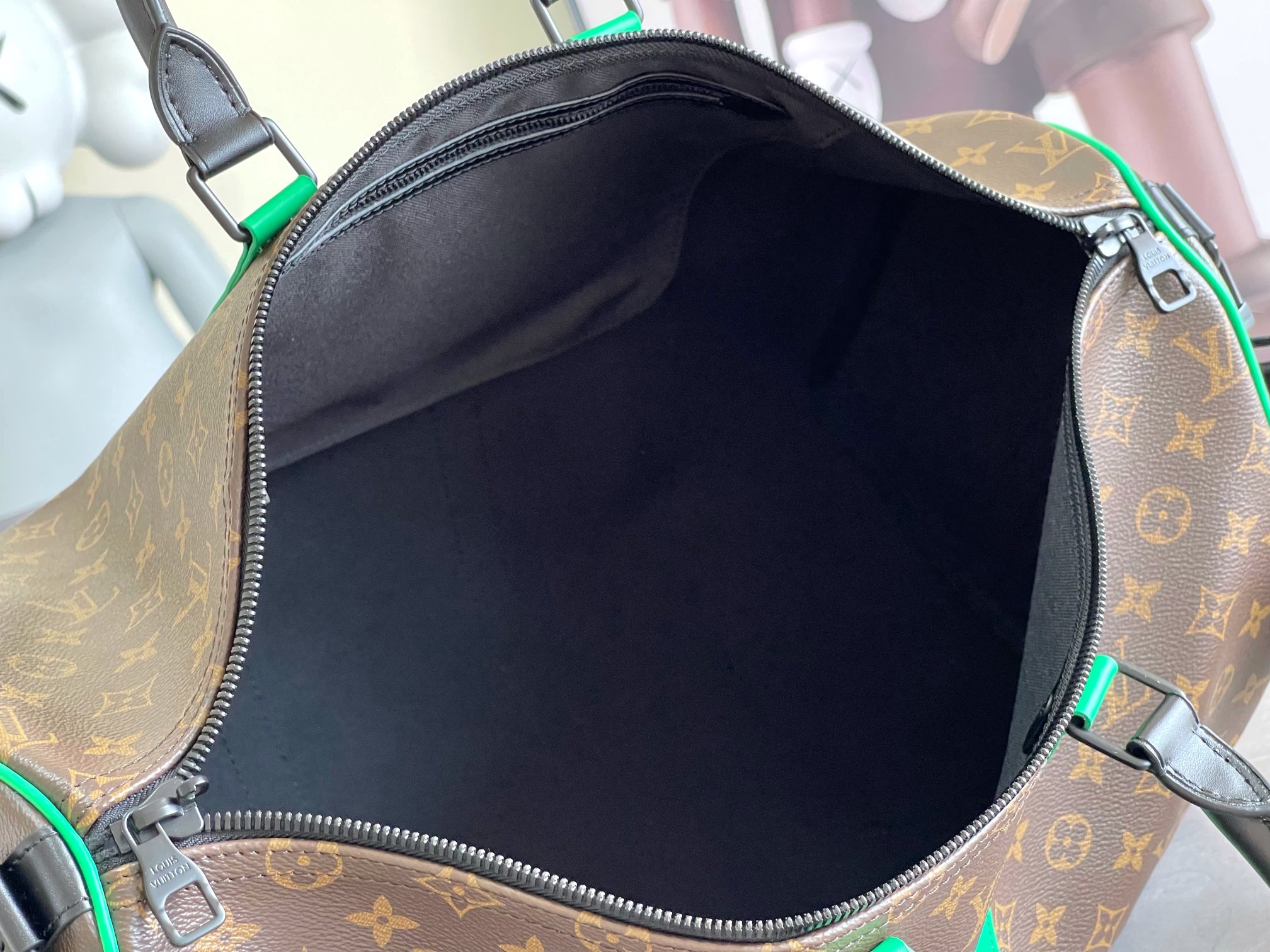 Keepall Bandoulière 50 Travel Bag in Monogram Macassar Canvas - Image 9