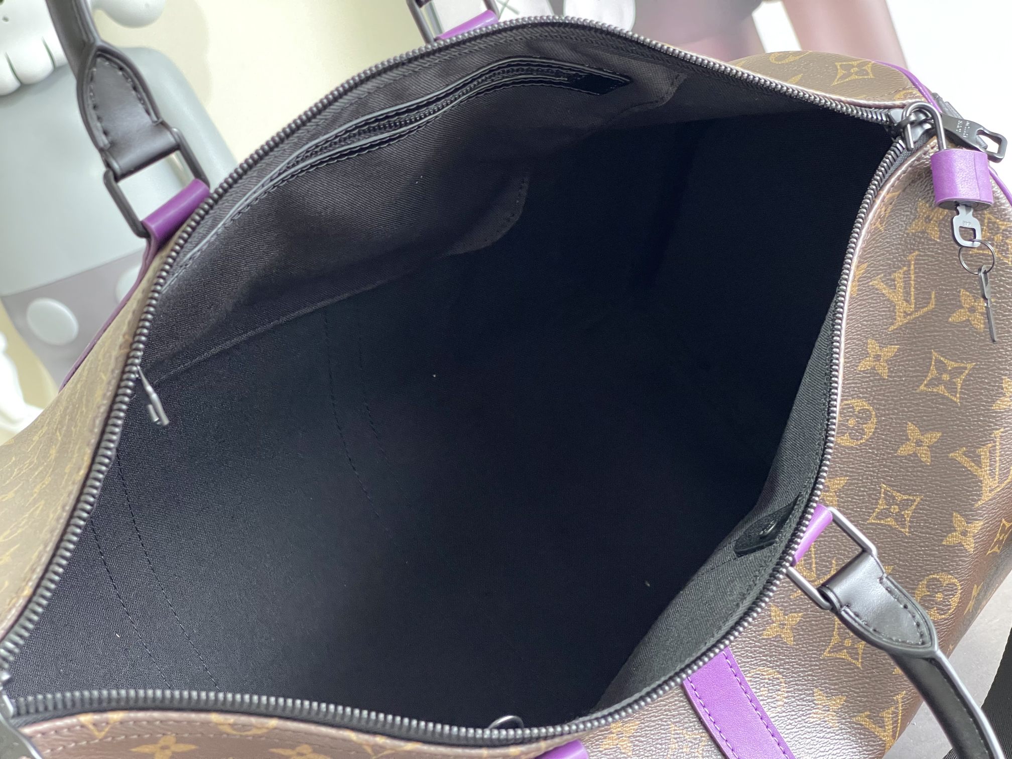 Louis Vuitton Keepall 50 Travel Bag - Image 9
