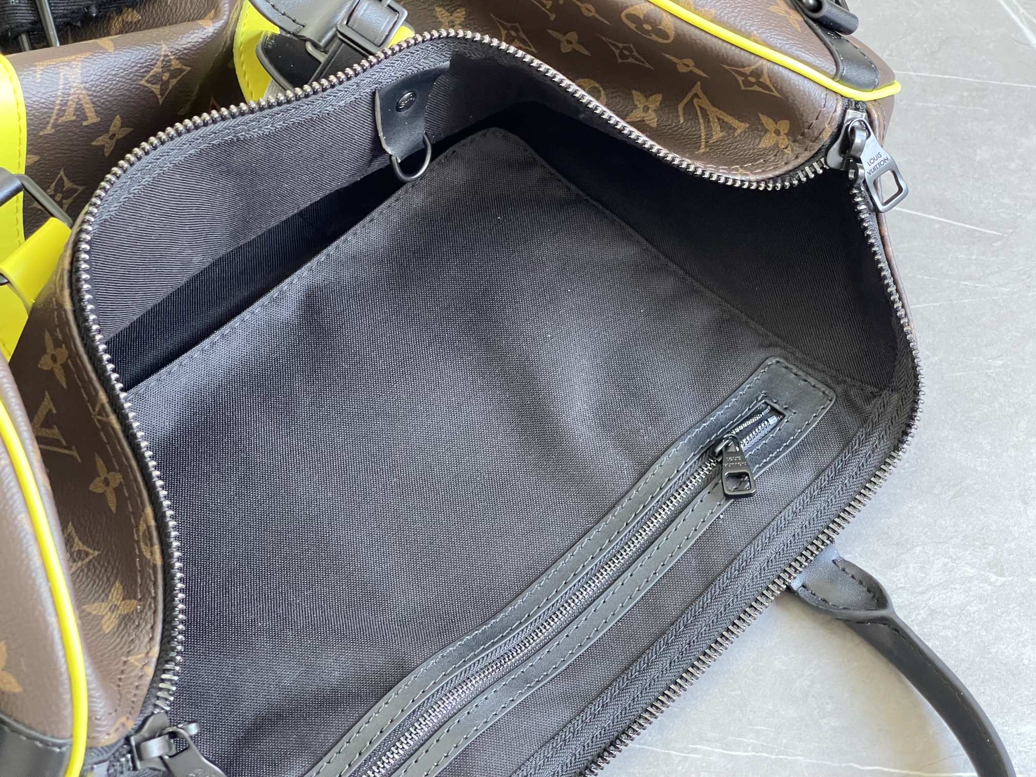 Louis Vuitton Keepall Bandoulière 50 Travel Bag in Monogram Macassar - Image 9