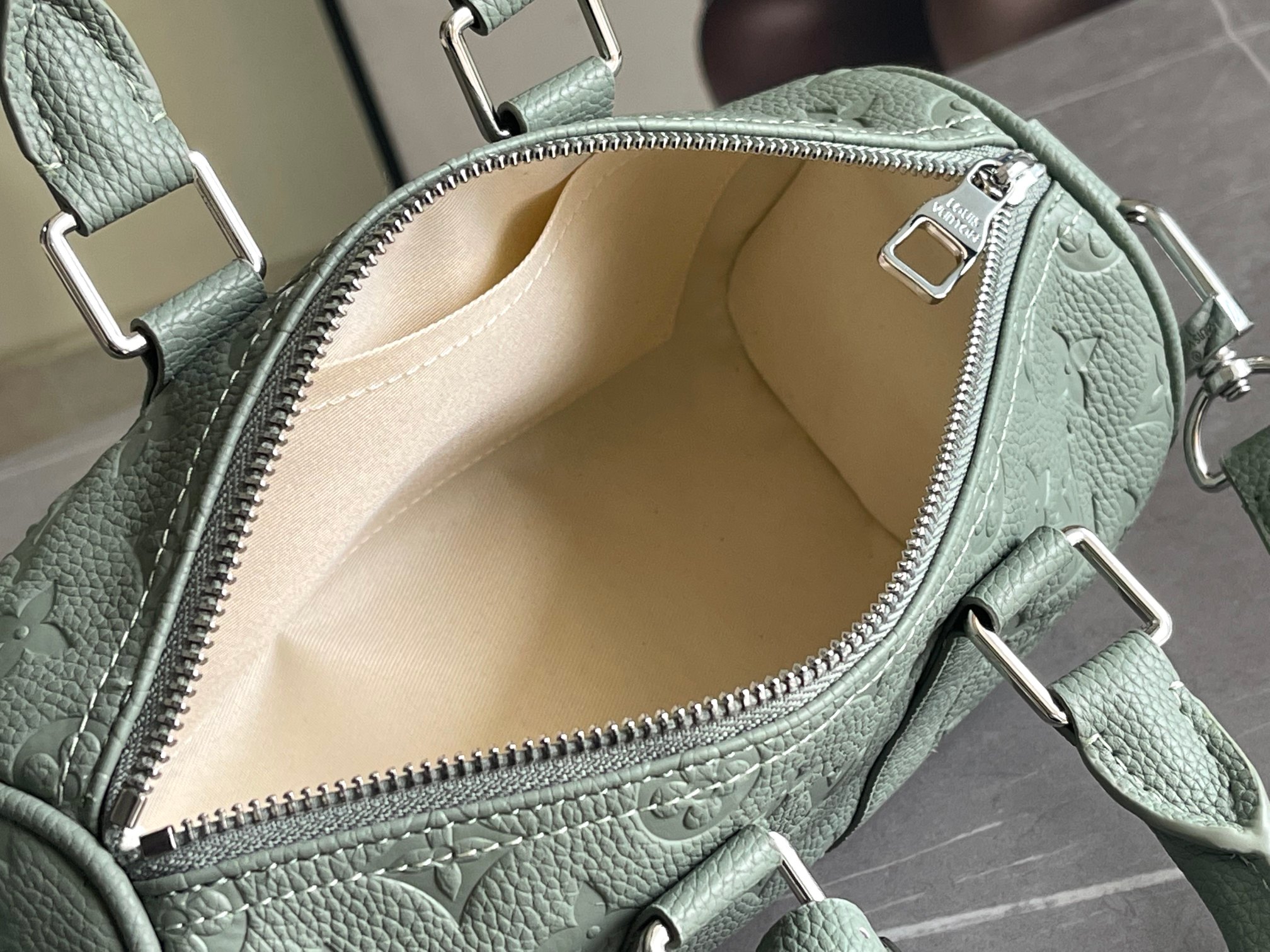 Louis Vuitton Keepall M13866 Mini Travel Bag - Image 9