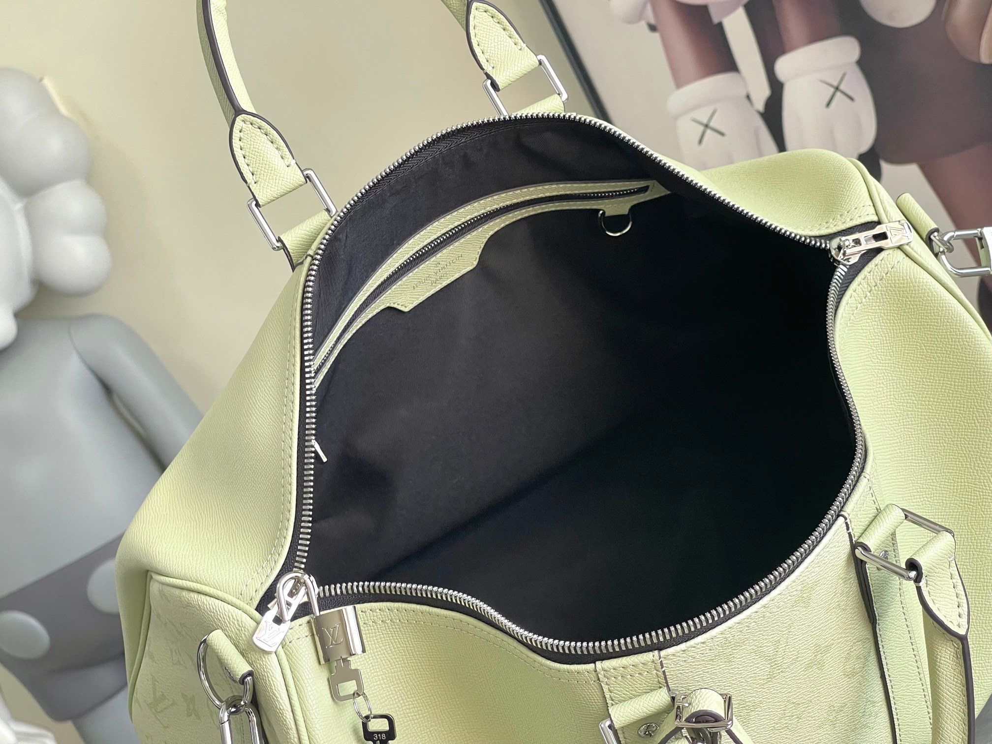 Louis Vuitton Keepall 45 Classic Monogram Travel Bag - Image 9