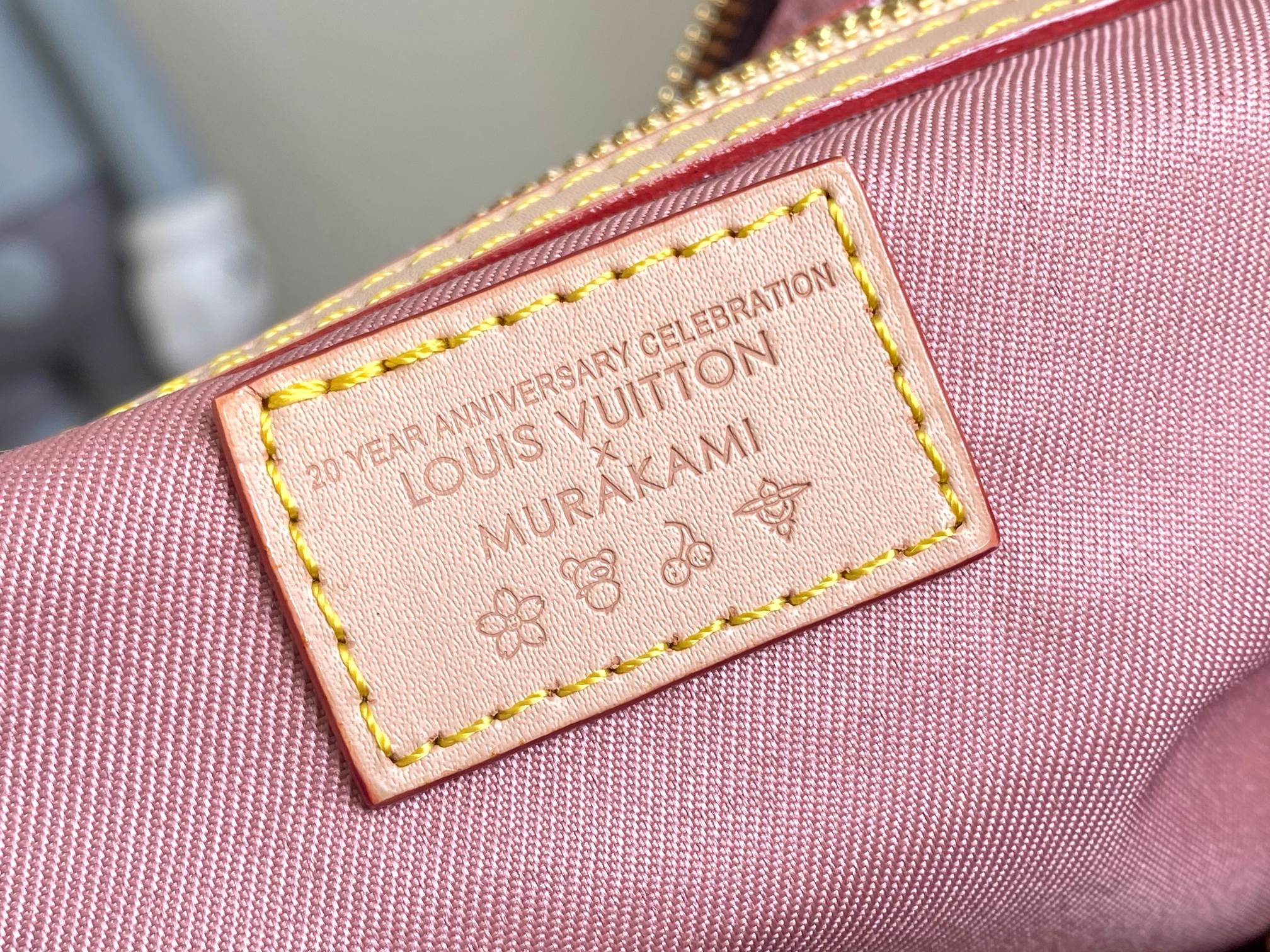 Louis Vuitton Keepall Bandoulière 45 Travel Bag - Image 9