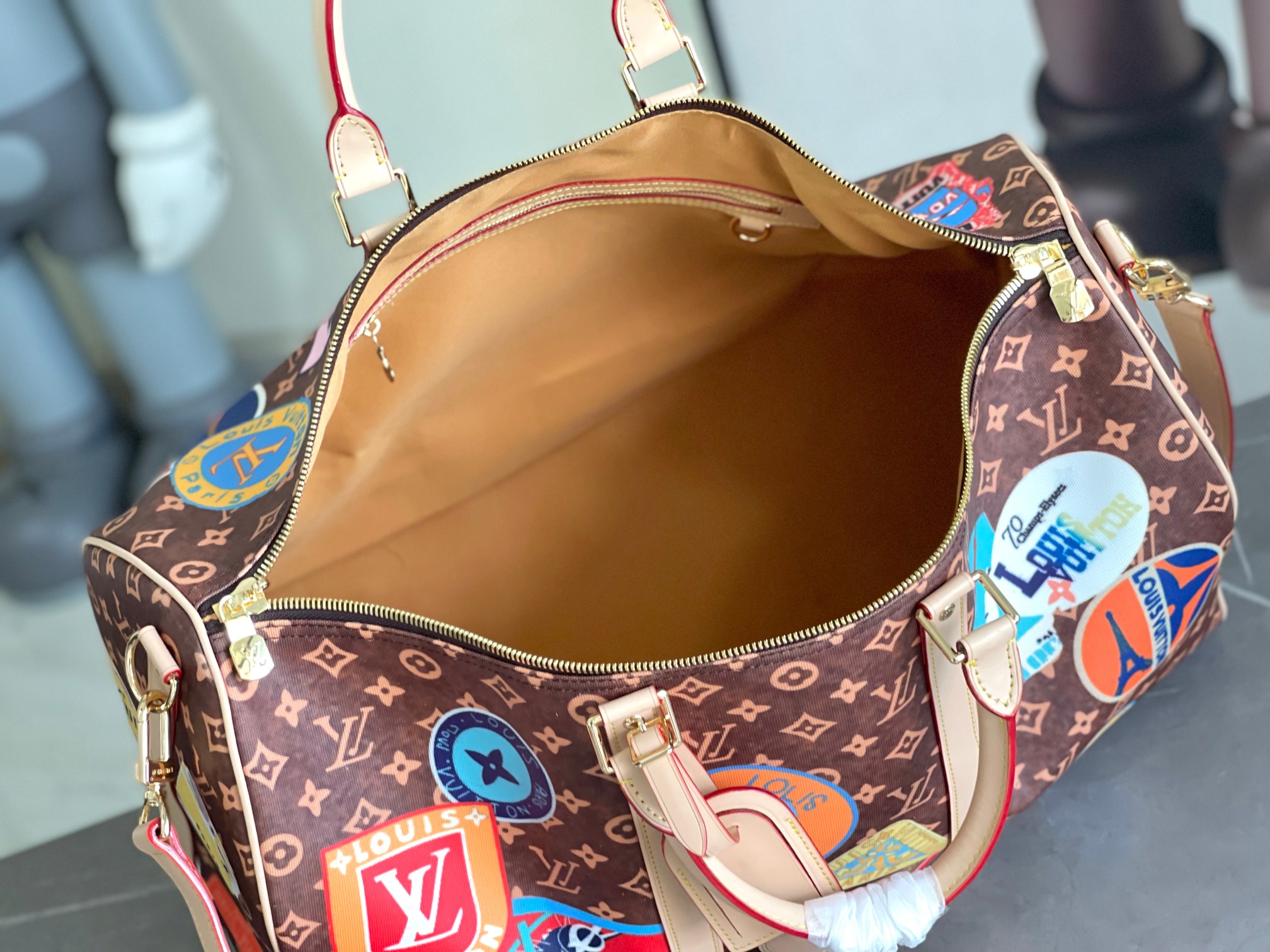 Louis Vuitton Keepall Bandoulière 50 Travel Bag - Image 9