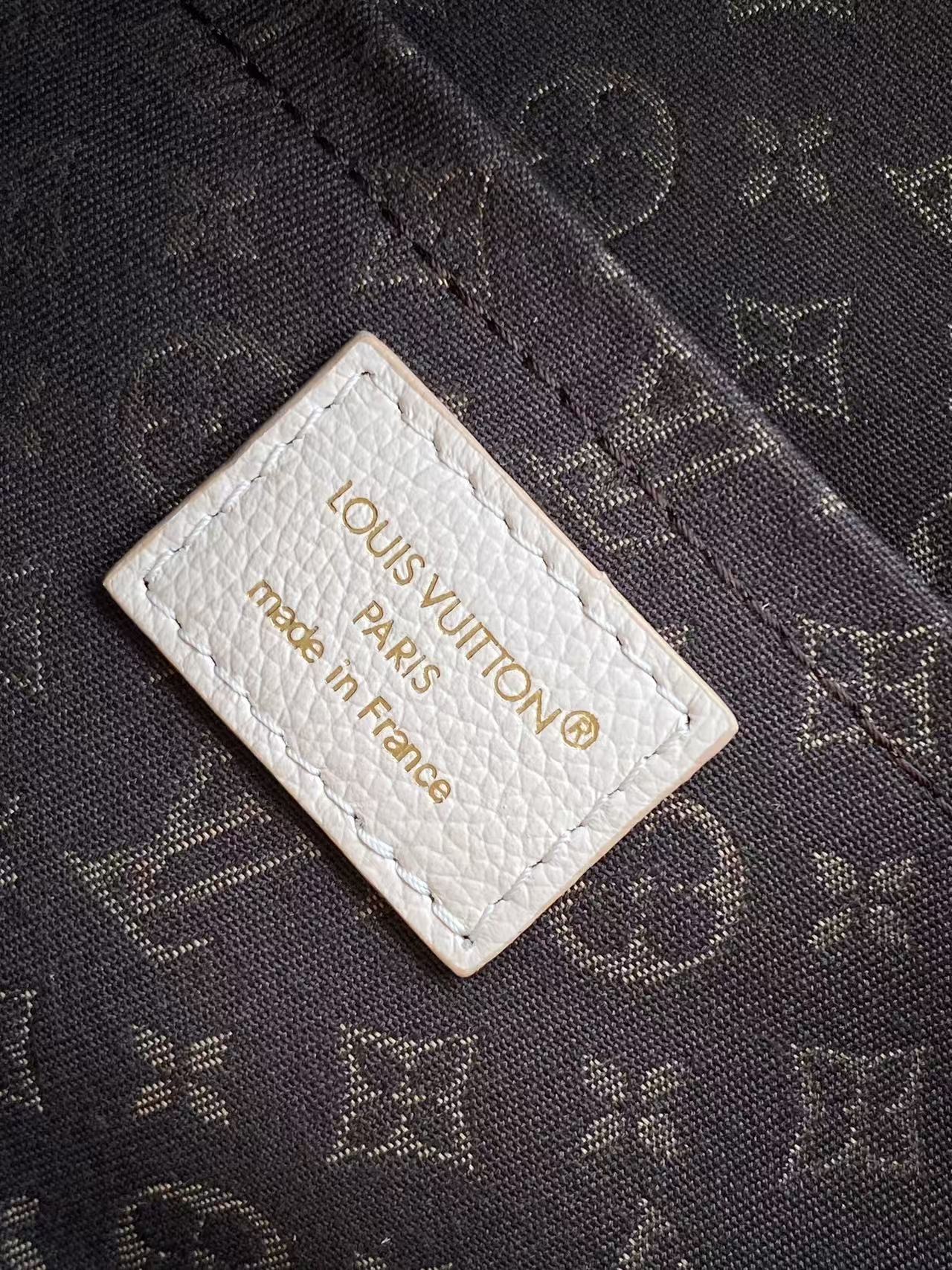 Louis Vuitton Express Small Handbag with Monogram Pattern - Image 9