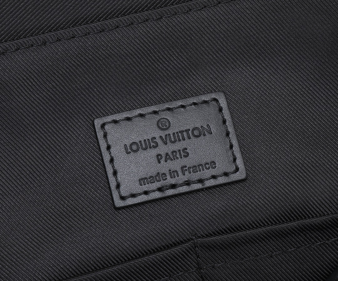 Louis Vuitton Saumur Handbag M45911 in Monogram Eclipse Canvas and Grained Leather - Image 9