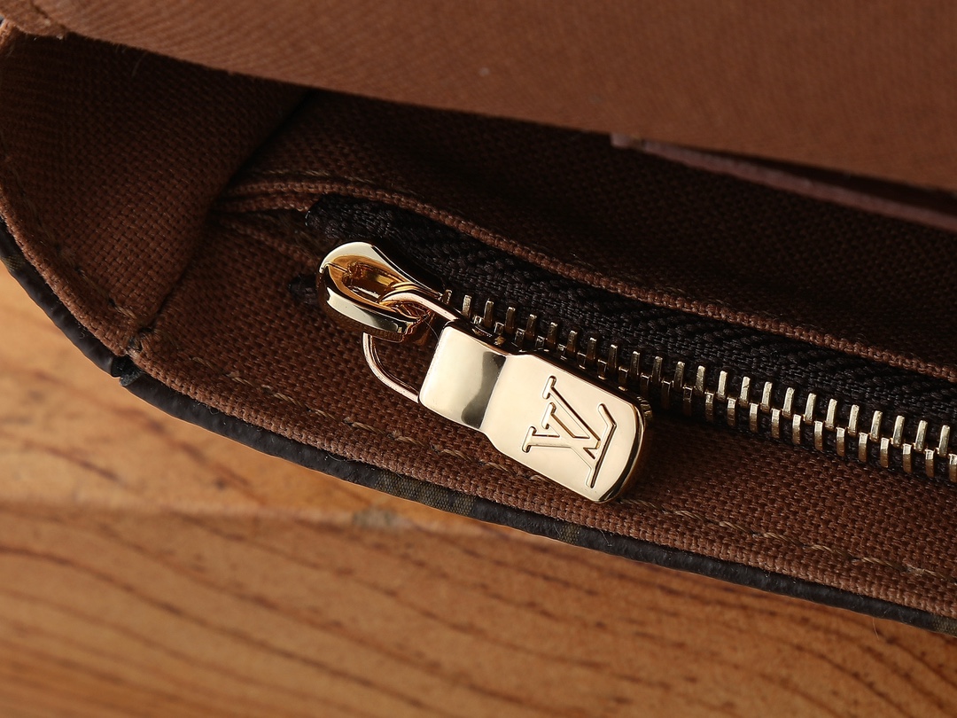 Louis Vuitton Wallet On Chain Ivy - Image 9