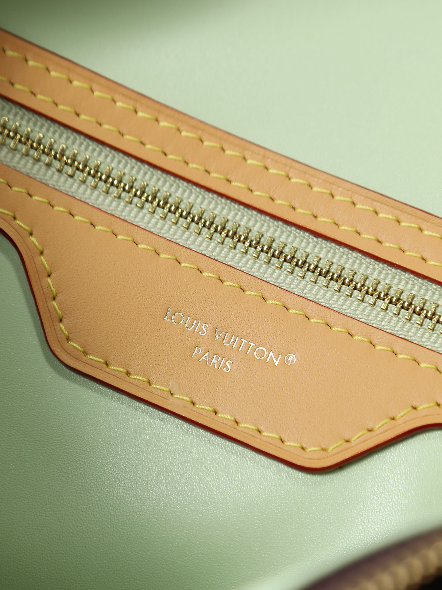 Louis Vuitton Speedy Soft 30 Lucky Handbag in Green Monogram Canvas - Image 9