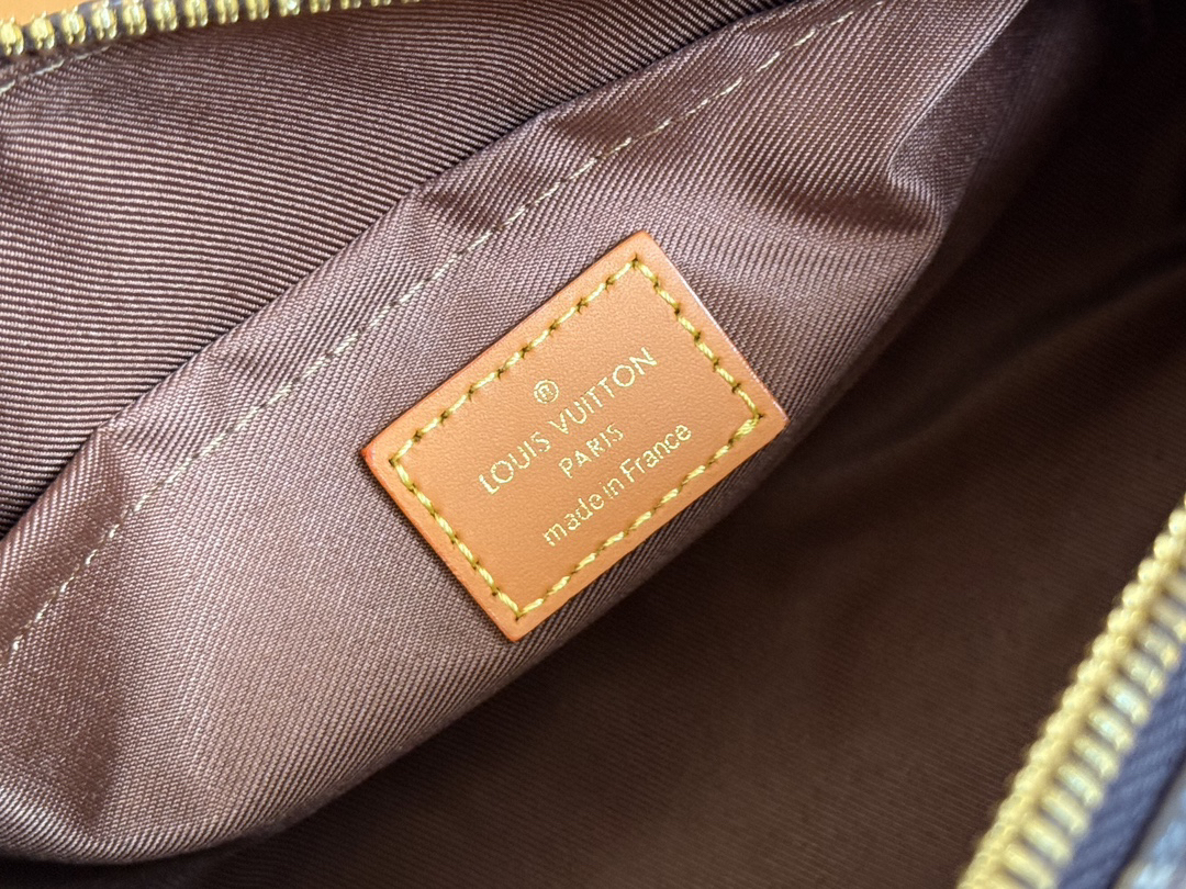 Louis Vuitton Keepall 25 Cargo Handbag in Monogram Canvas - Image 9