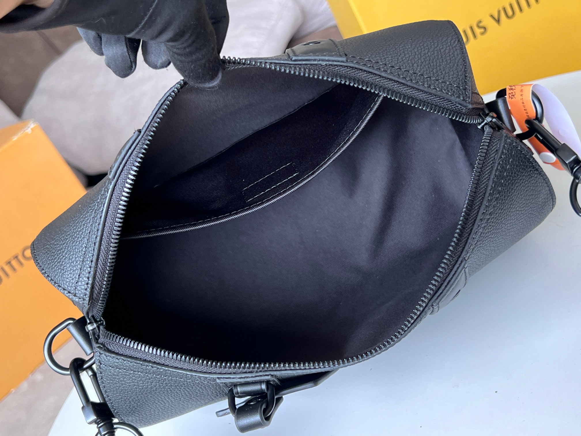 Louis Vuitton M59255 City Keepall Bag - Image 9