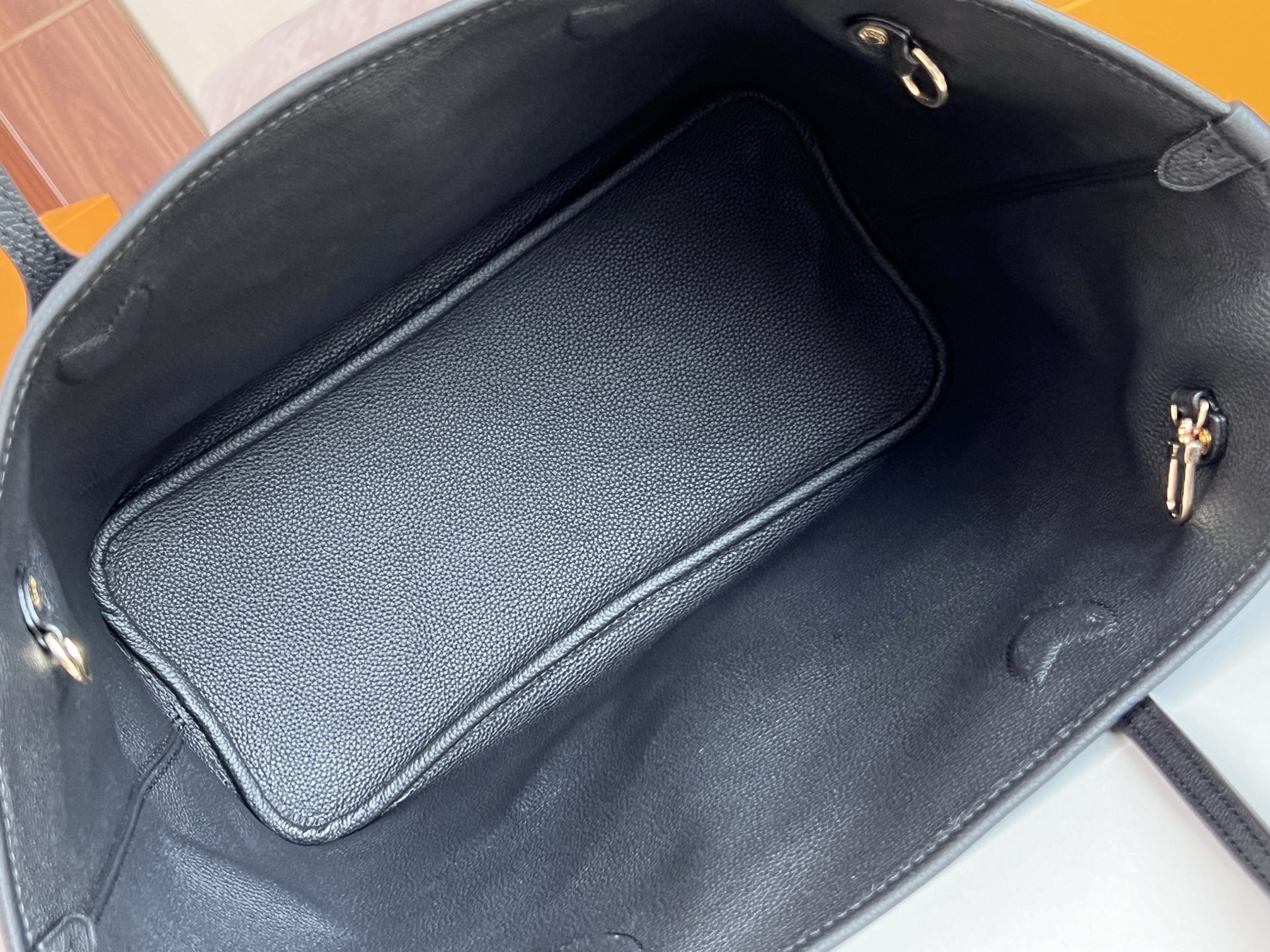 Louis Vuitton Neverfull MM Damier Azur Canvas Tote Bag - Image 9