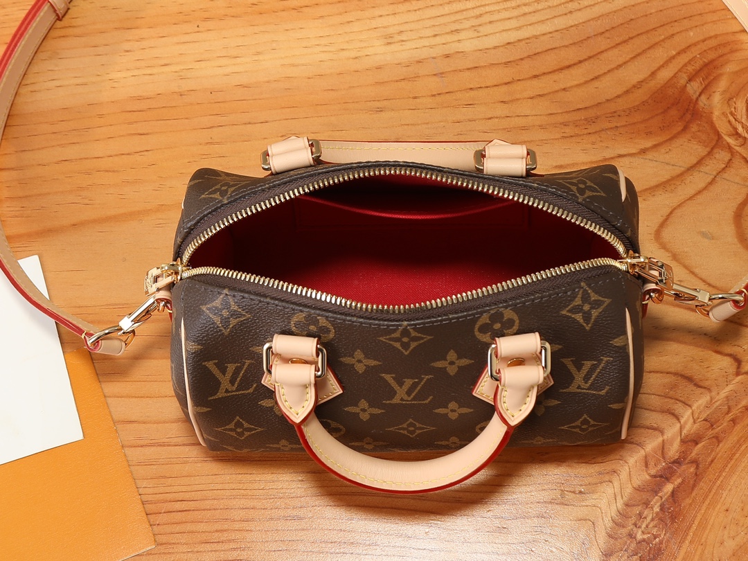 Louis Vuitton Speedy Bandoulière 20 Handbag - Image 9