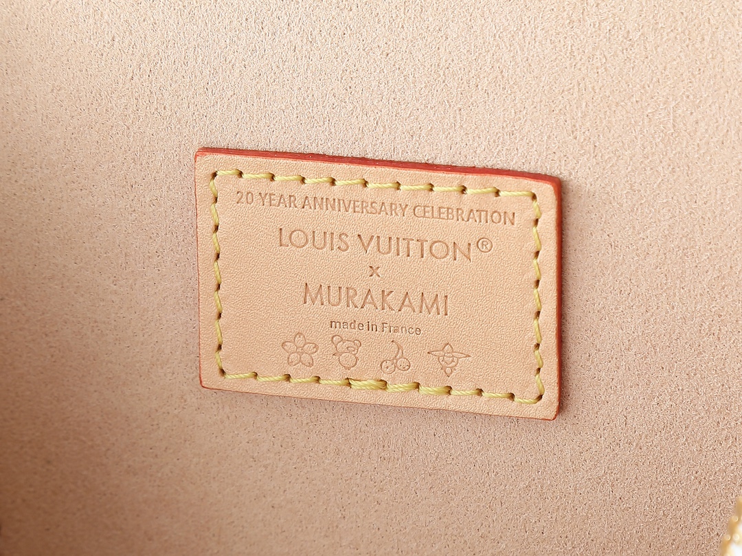 Louis Vuitton Vanity Pouch M13662 – Takashi Murakami Re-edition - Image 9