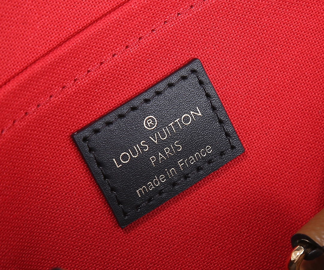 Louis Vuitton OnTheGo East West Tote Bag in Giant Monogram and Monogram Reverse Canvas - Image 9