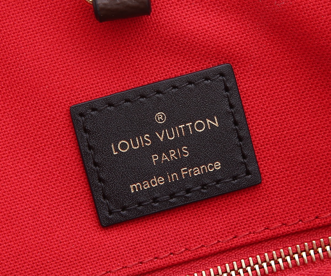 Louis Vuitton Onthego MM Tote Bag - Image 9