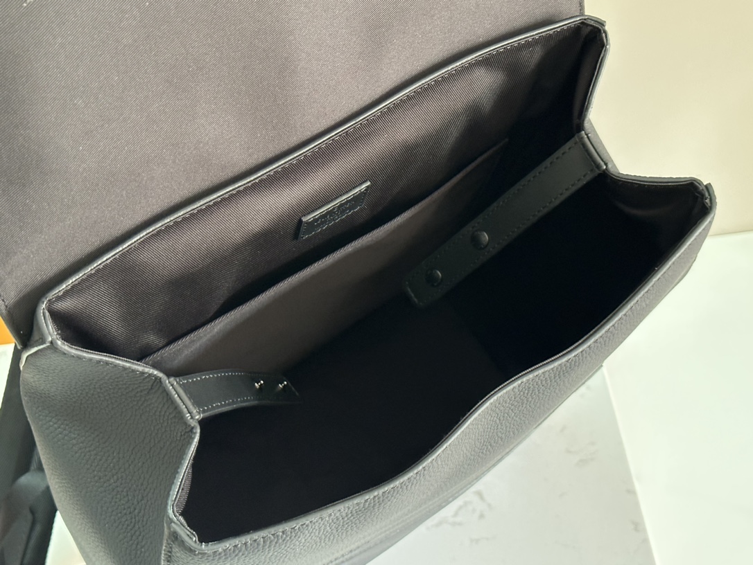 Louis Vuitton Takeoff Backpack M21367 - Image 9