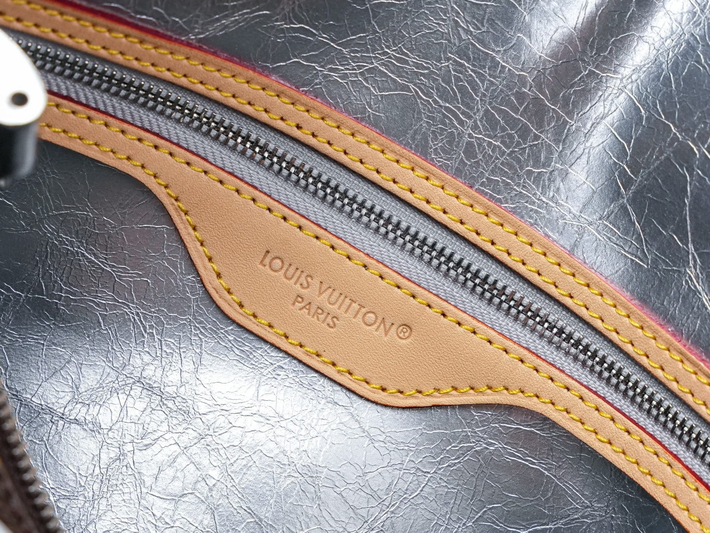 Louis Vuitton Speedy Soft 30 Dark Handbag - Image 9