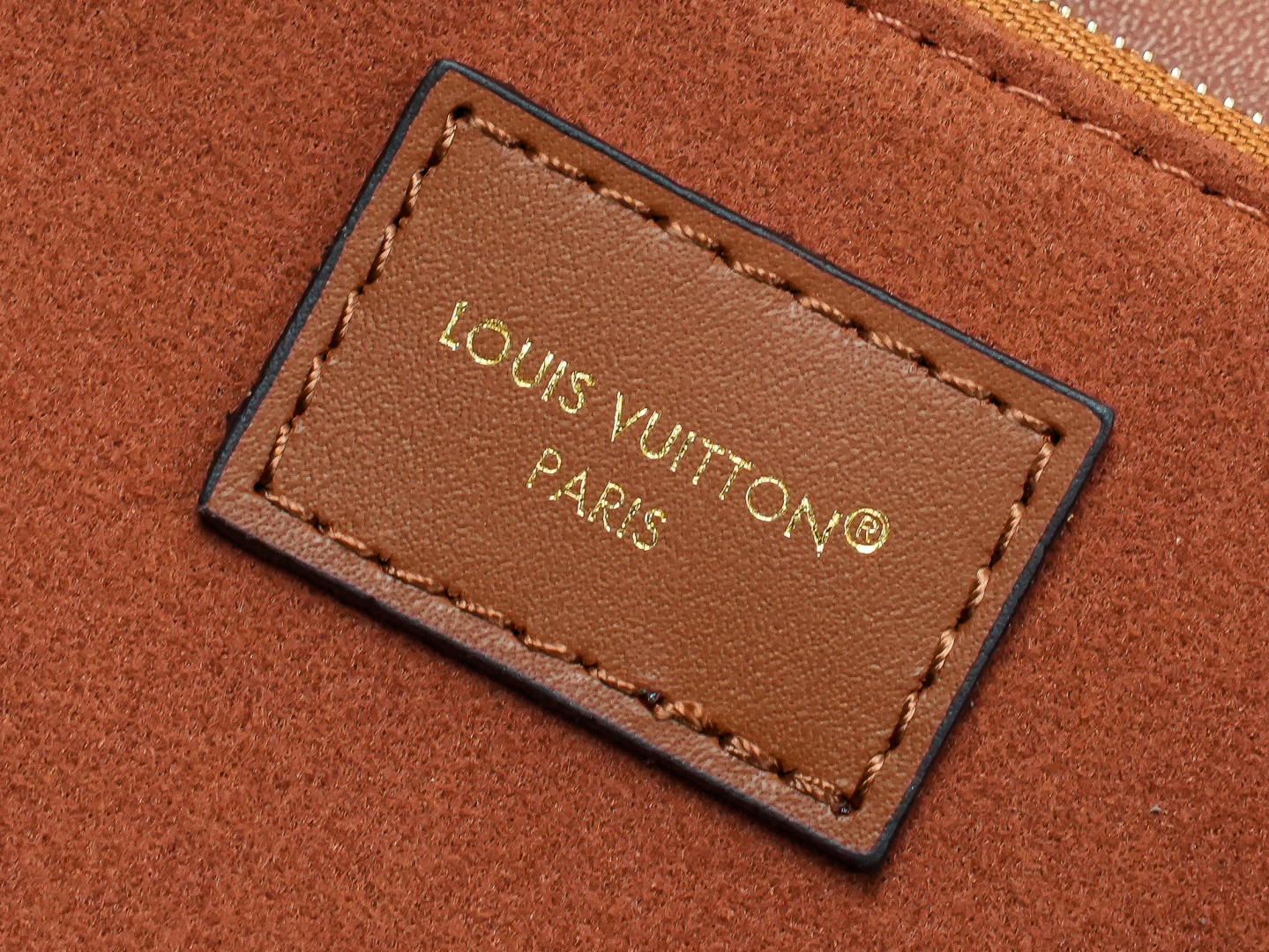 Louis Vuitton OnTheGo Monogram Organizer Tote Bag - Image 9