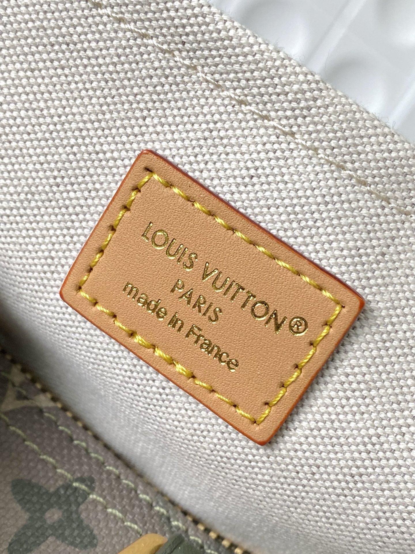 Louis Vuitton Keepall Bandoulière 35 Travel Bag - Image 9