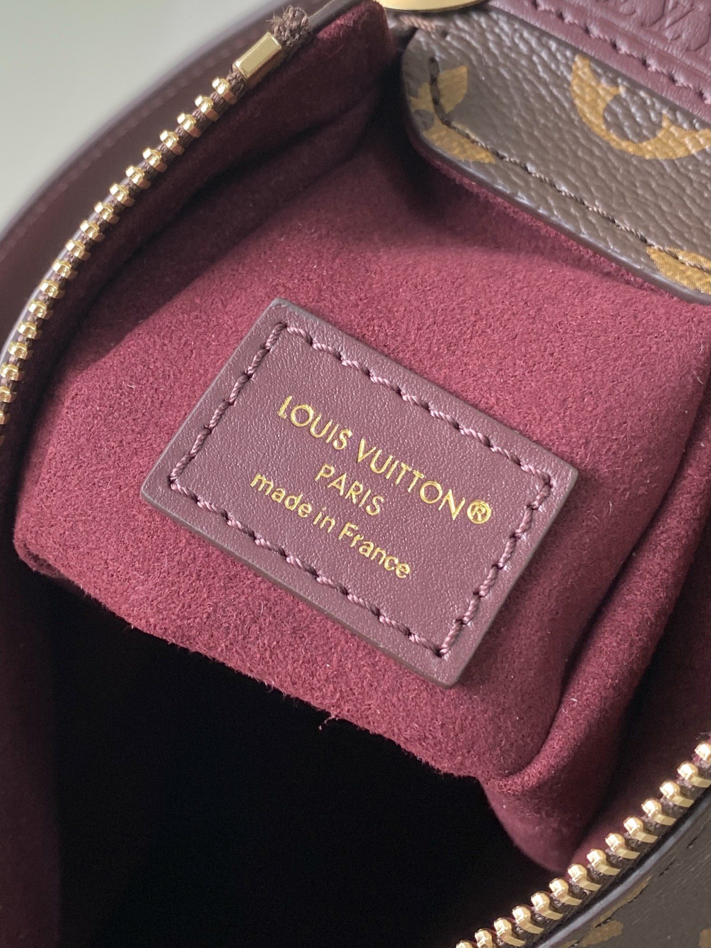 Louis Vuitton Getaway Side Trunk Medium Handbag - Image 9