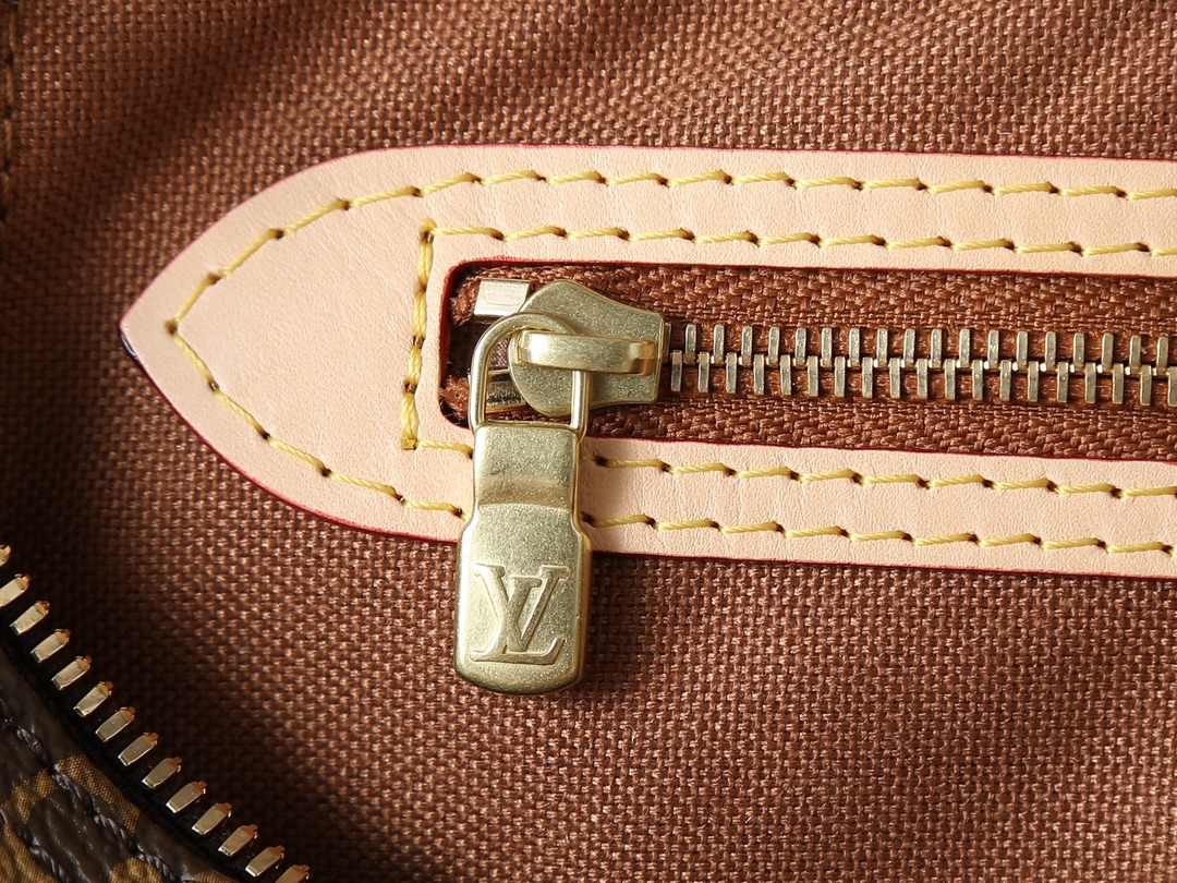 Louis Vuitton Speedy Bandoulière 35 Monogram Canvas Handbag - Image 9
