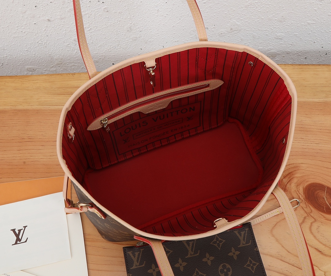 Louis Vuitton Neverfull Small Tote Bag in Damier Azur Canvas - Image 9