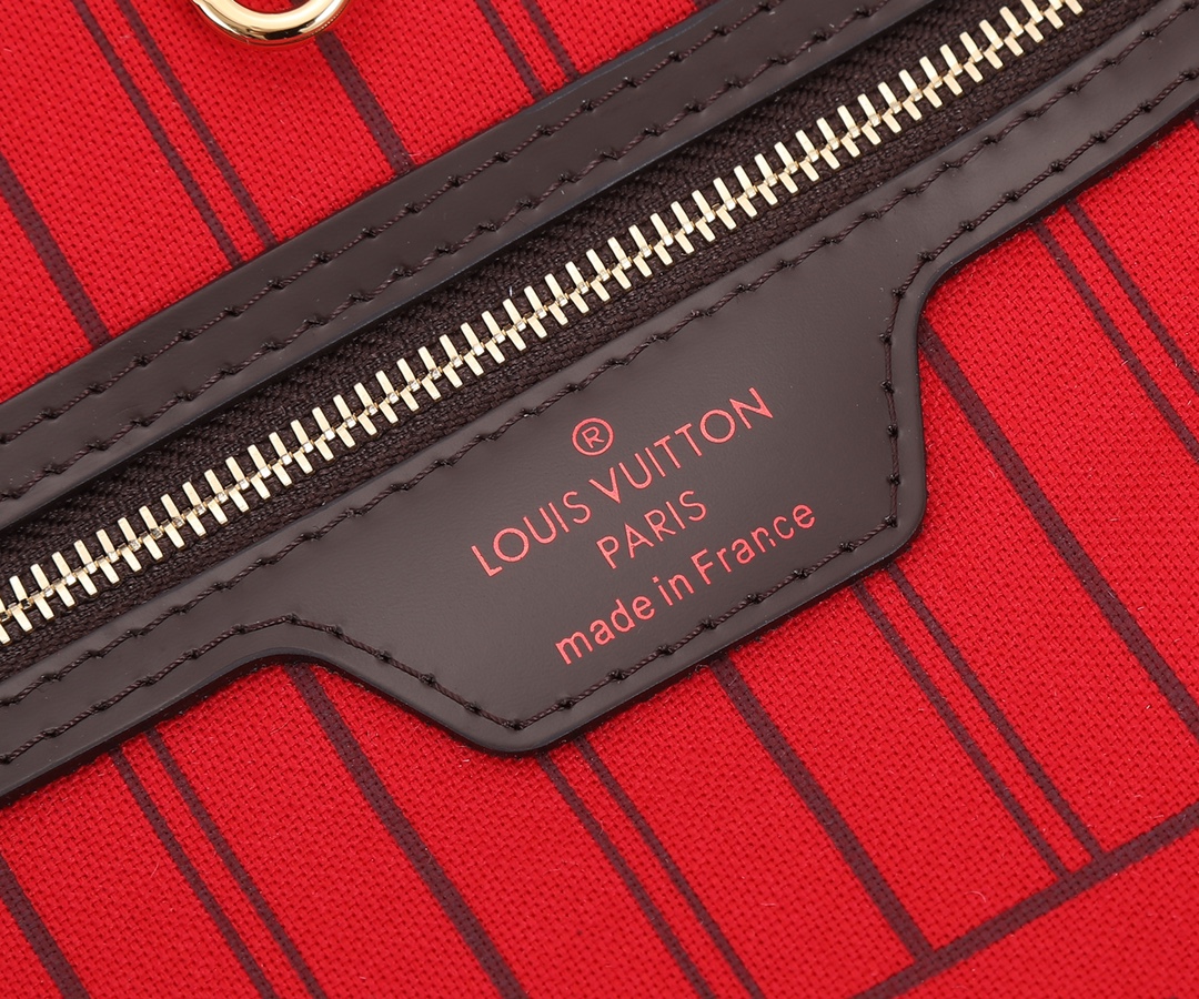 Louis Vuitton Neverfull MM Handbag - Image 9