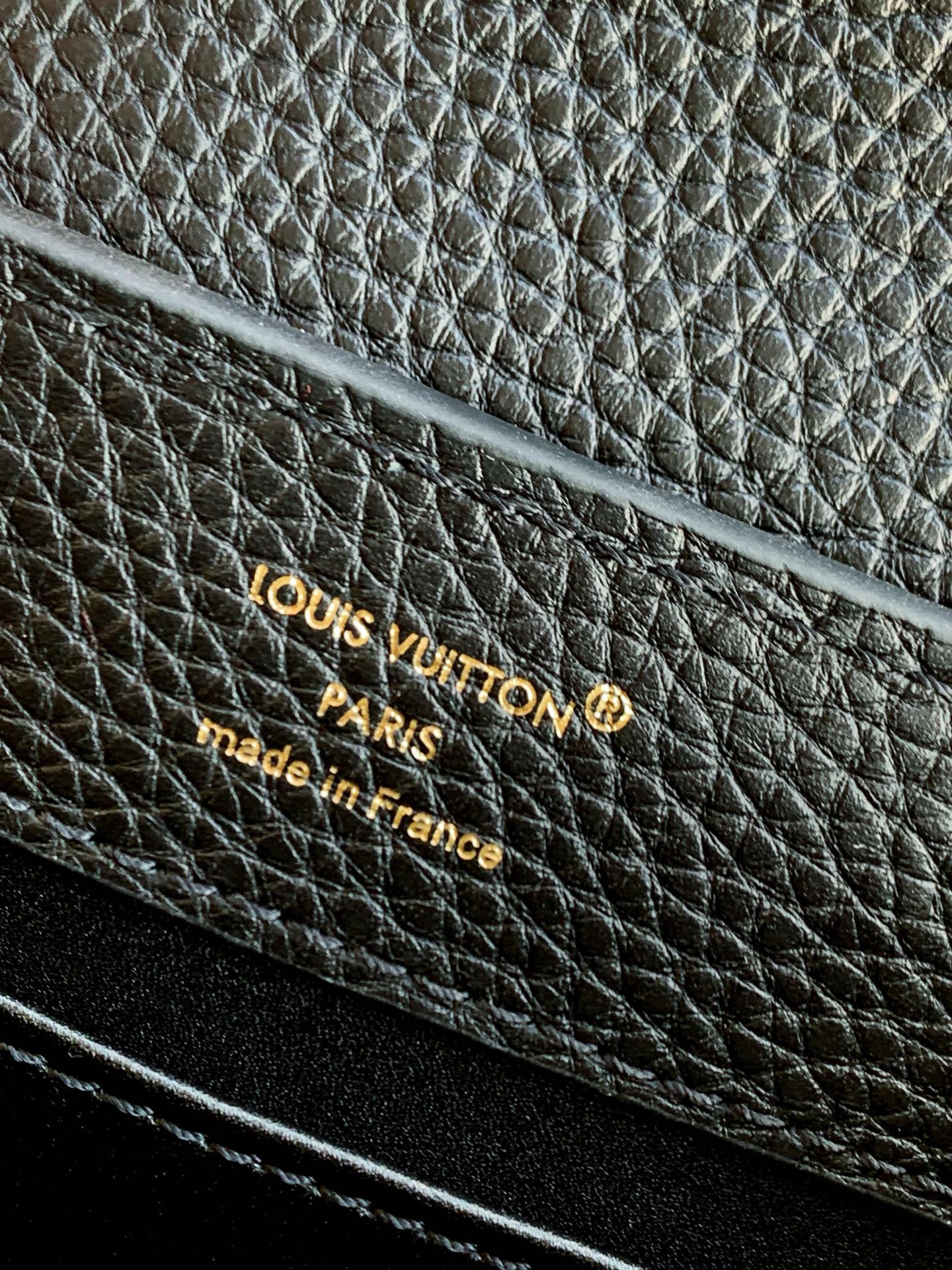 Louis Vuitton Capucines BB Mini Handbag in Black Taurillon Leather - Image 9