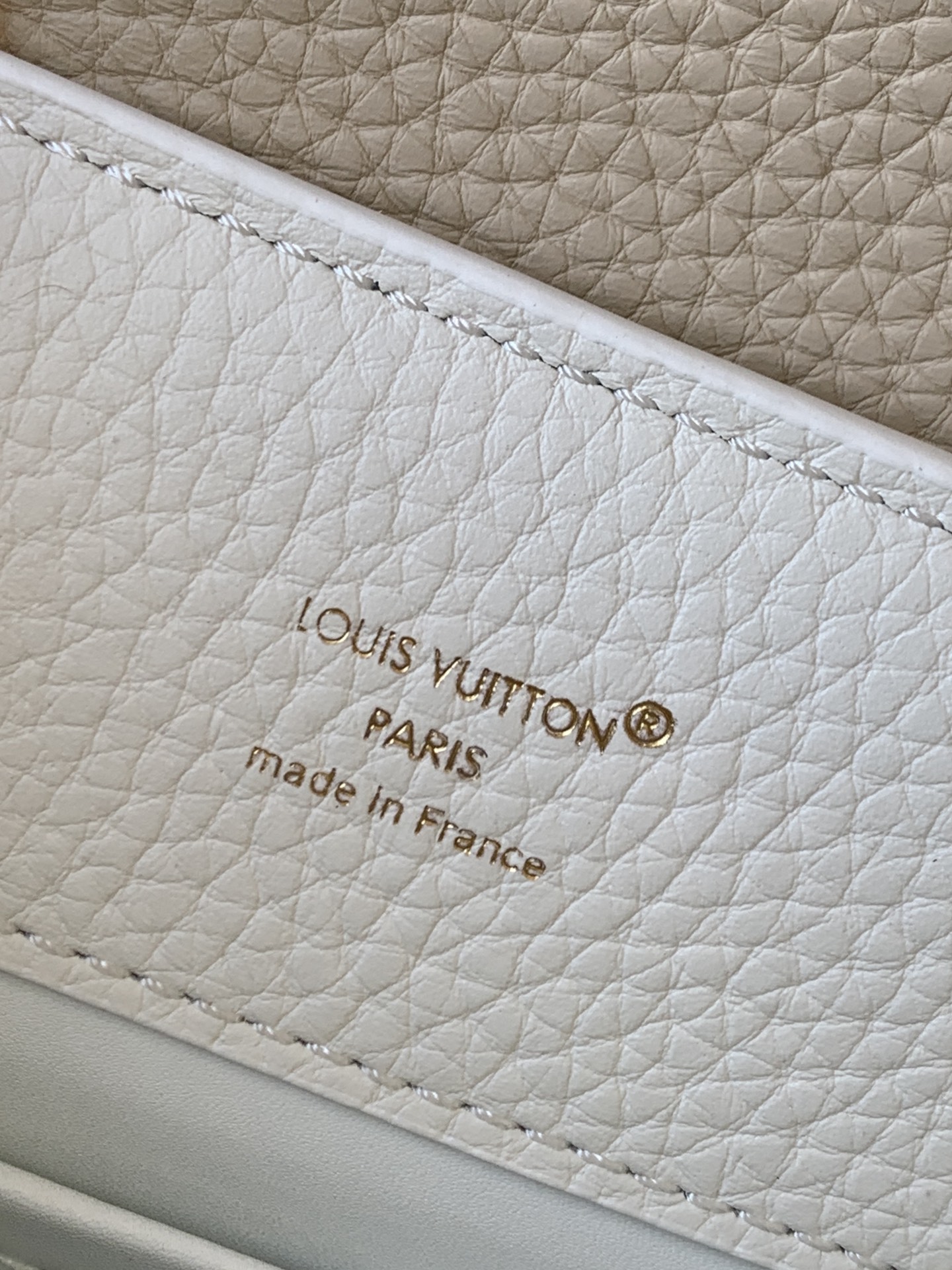 Capucines BB Handbag - Image 9