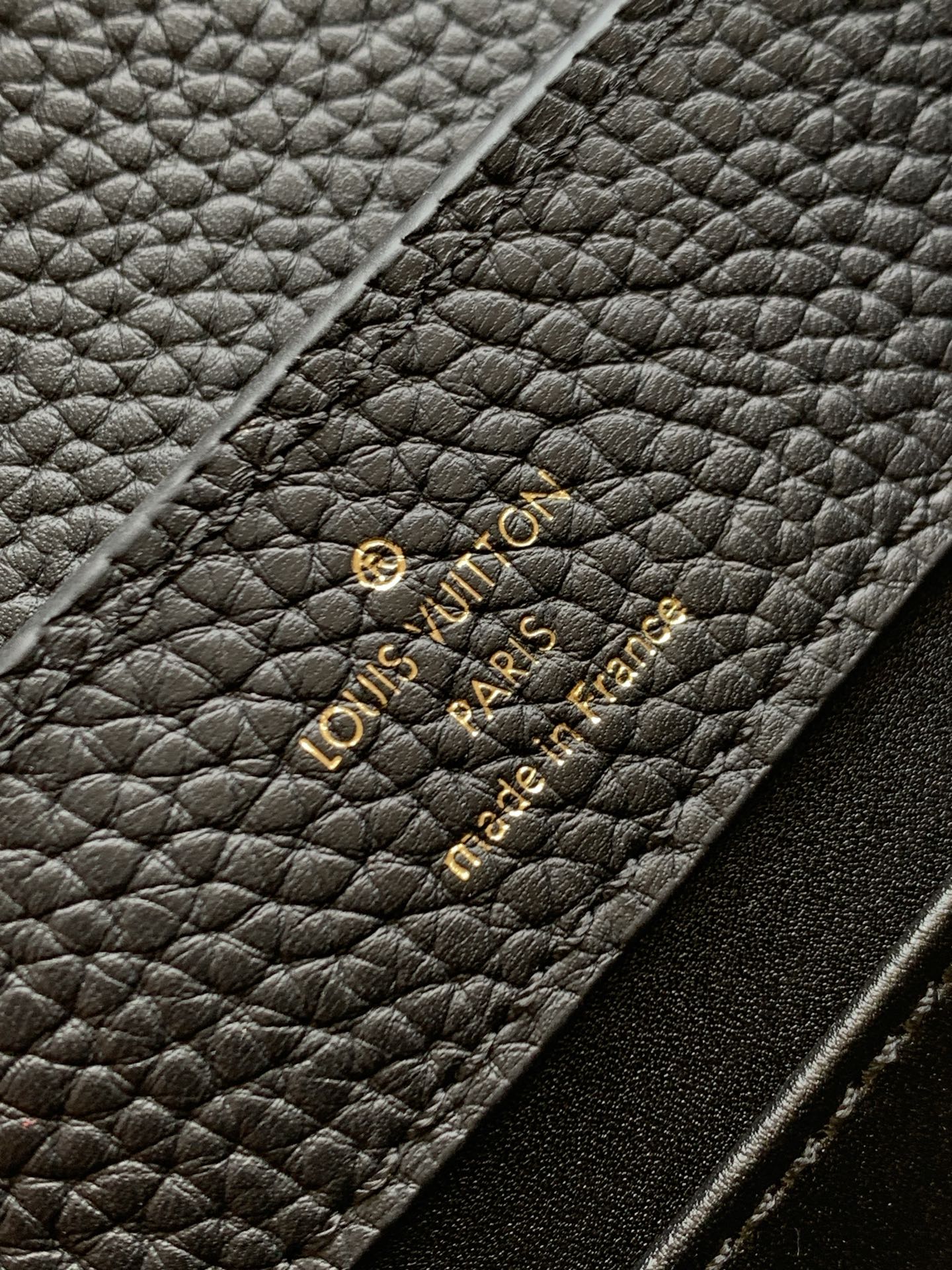 Louis Vuitton Capucines Mini Handbag in Black Taurillon Leather - Image 9