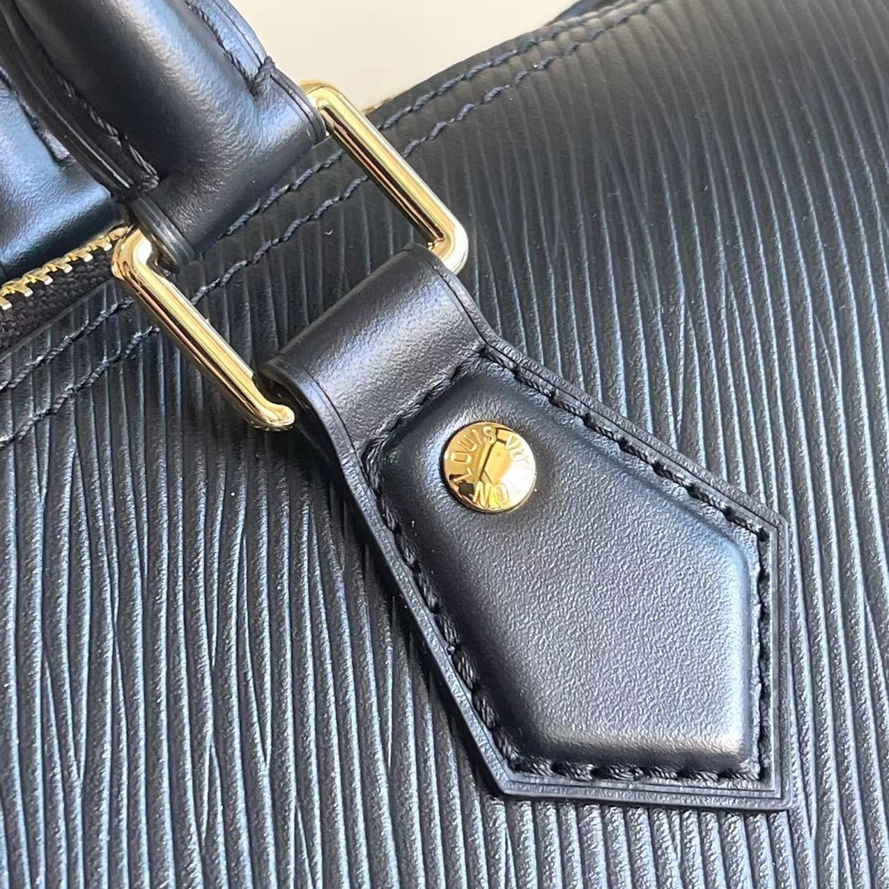 Louis Vuitton Speedy Soft 30 Epi Leather Bag - Image 9