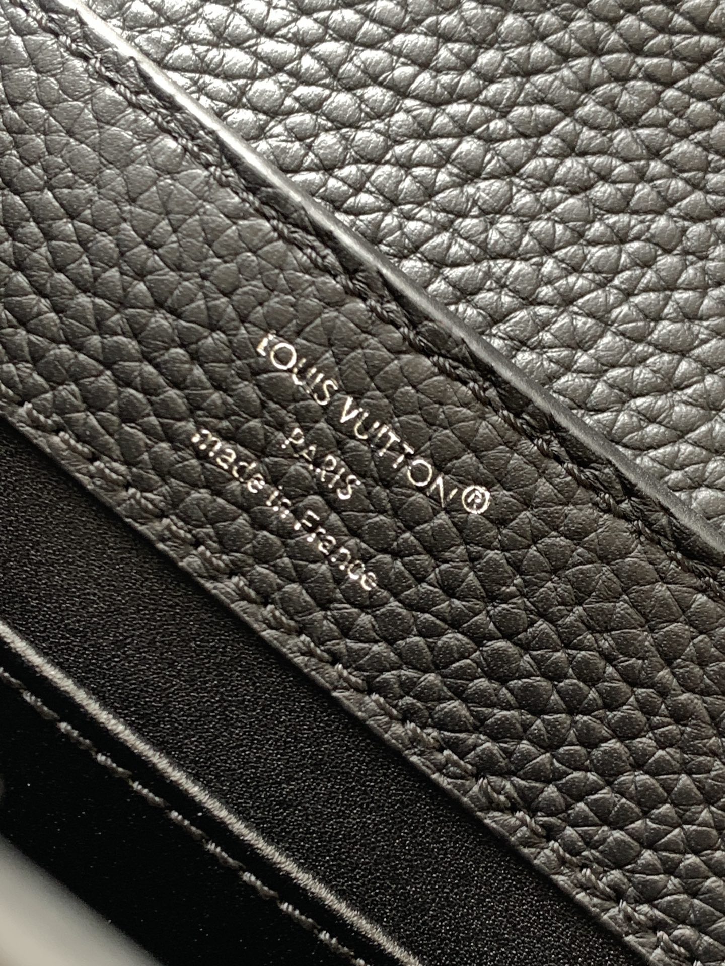 Capucines BB Handbag in Black - Image 9