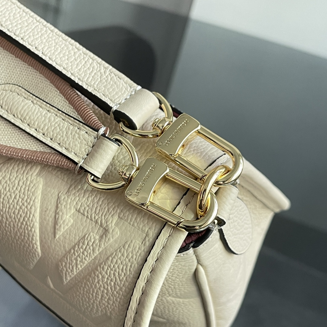 Louis Vuitton Diane Handbag in Monogram Empreinte Leather - Image 9