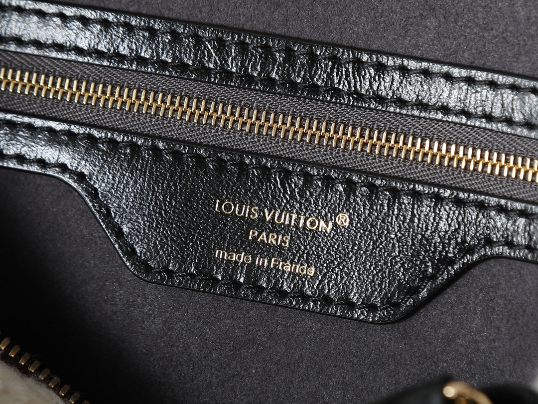 Louis Vuitton Speedy Soft 30 Teddy Handbag - Image 9
