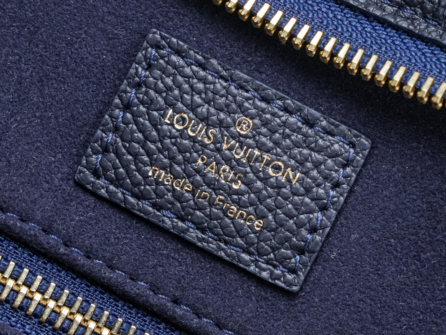 Louis Vuitton CarryAll Medium Handbag in Navy Monogram Empreinte Leather - Image 9