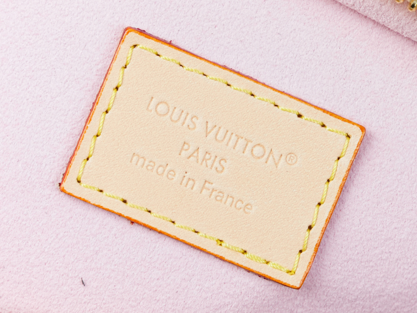 Louis Vuitton Mini Bumbag M00130 White Monogram - Image 9