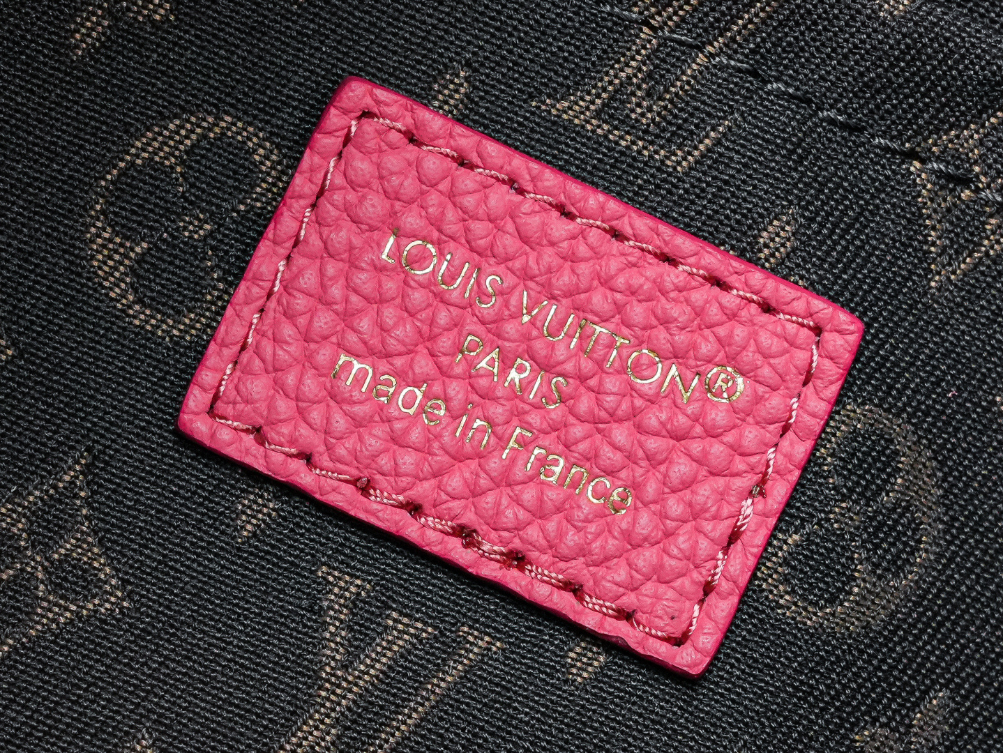 Louis Vuitton Express Small Handbag in Monogram Canvas - Image 9