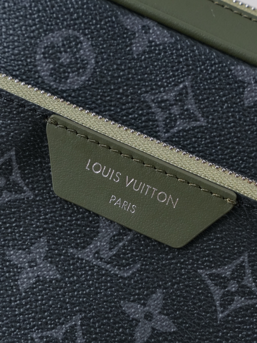 Louis Vuitton Trio Messenger Bag M28628 Monogram Eclipse - Image 9