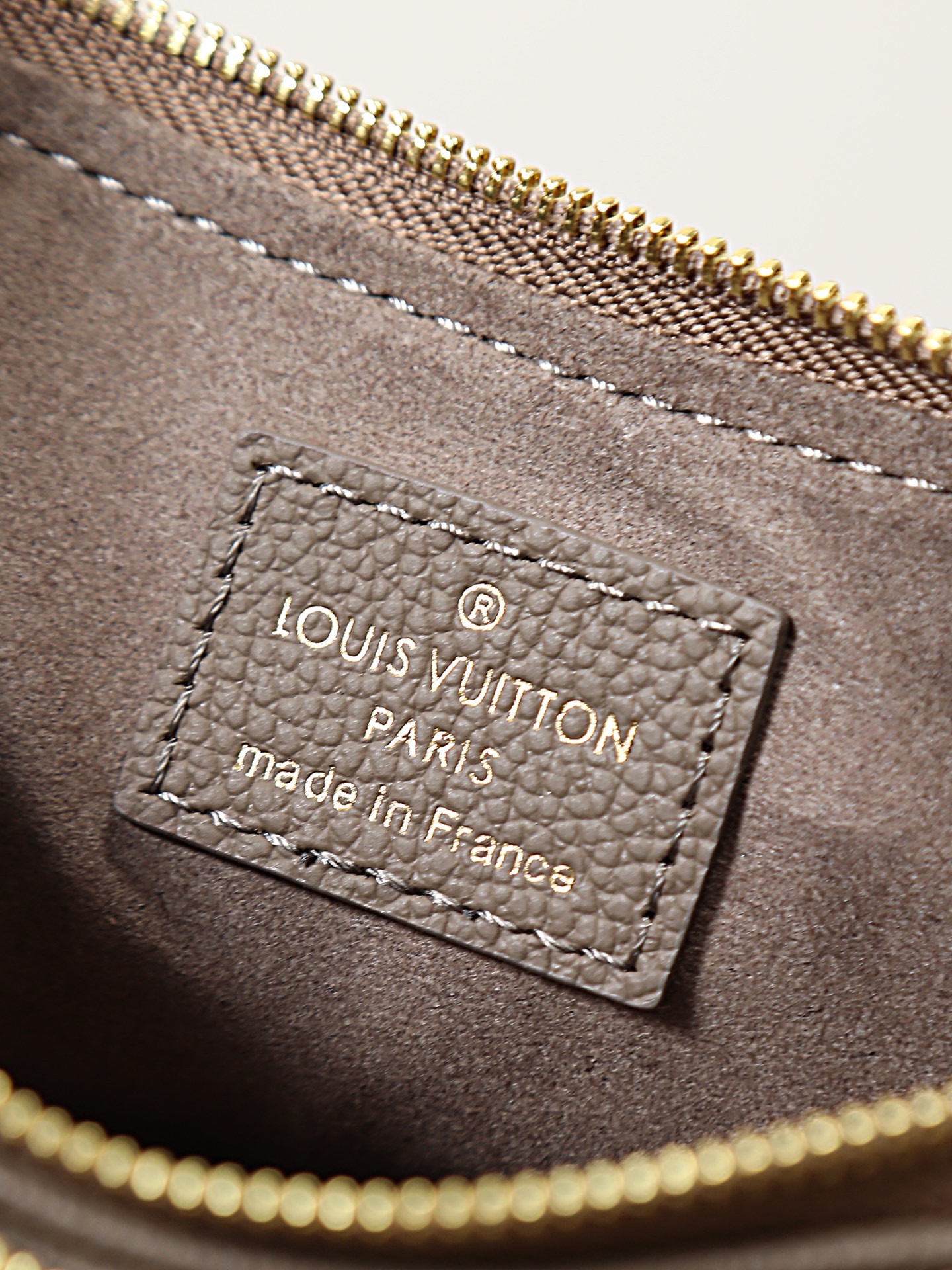Louis Vuitton Liv Shoulder Bag M25816 in Olive Green - Image 9