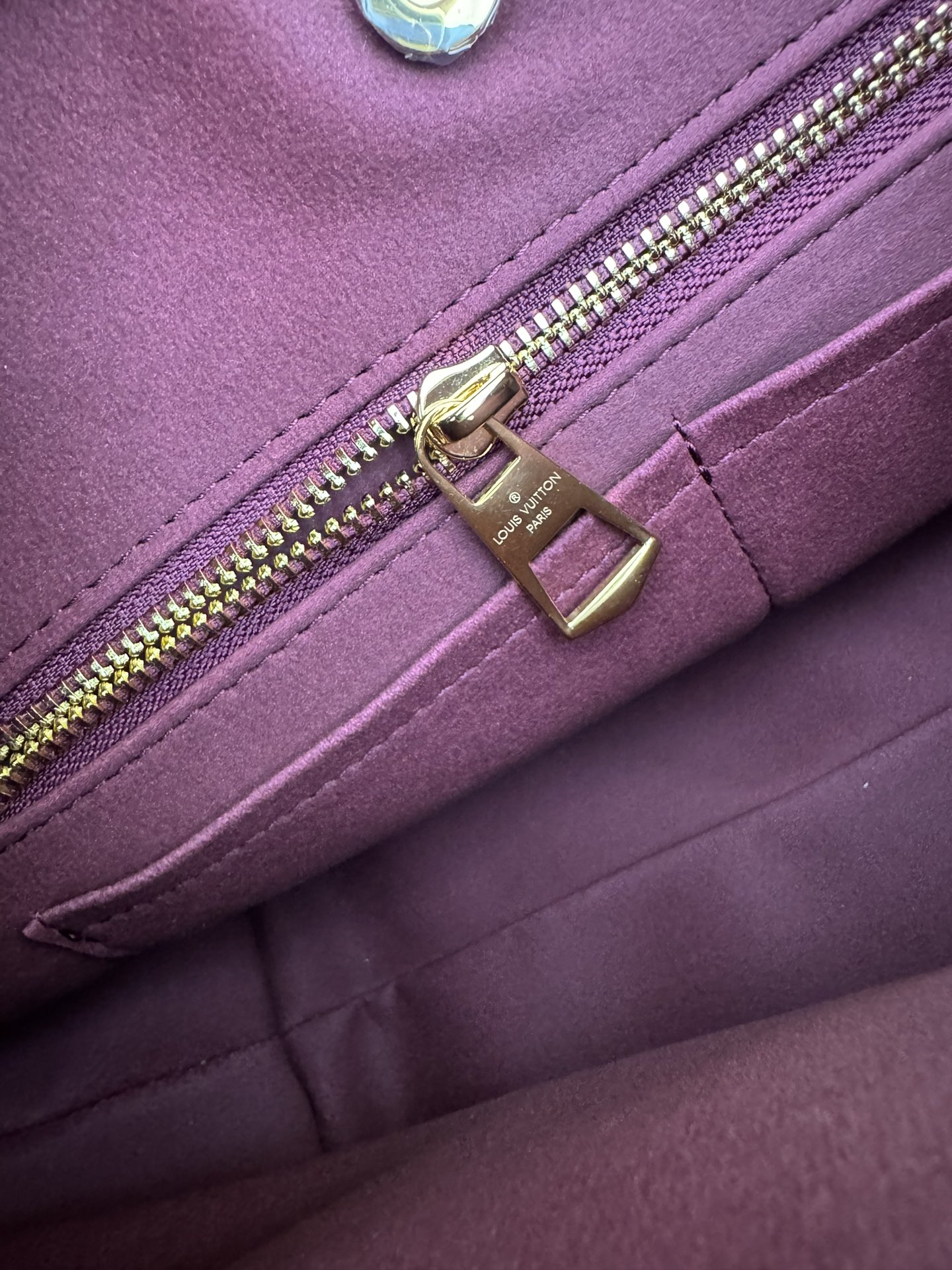 Louis Vuitton CarryAll Small Handbag M46203 in Monogram Canvas - Image 9