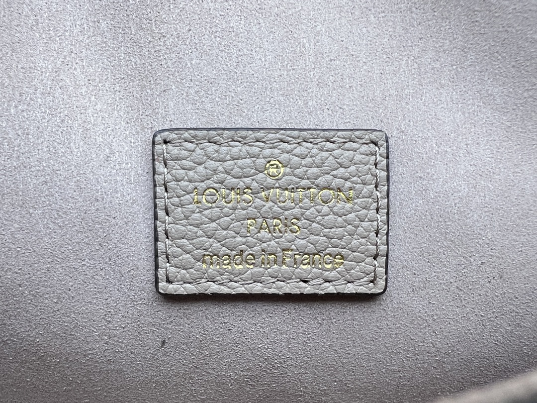 Louis Vuitton Nano Diane Handbag - Image 9