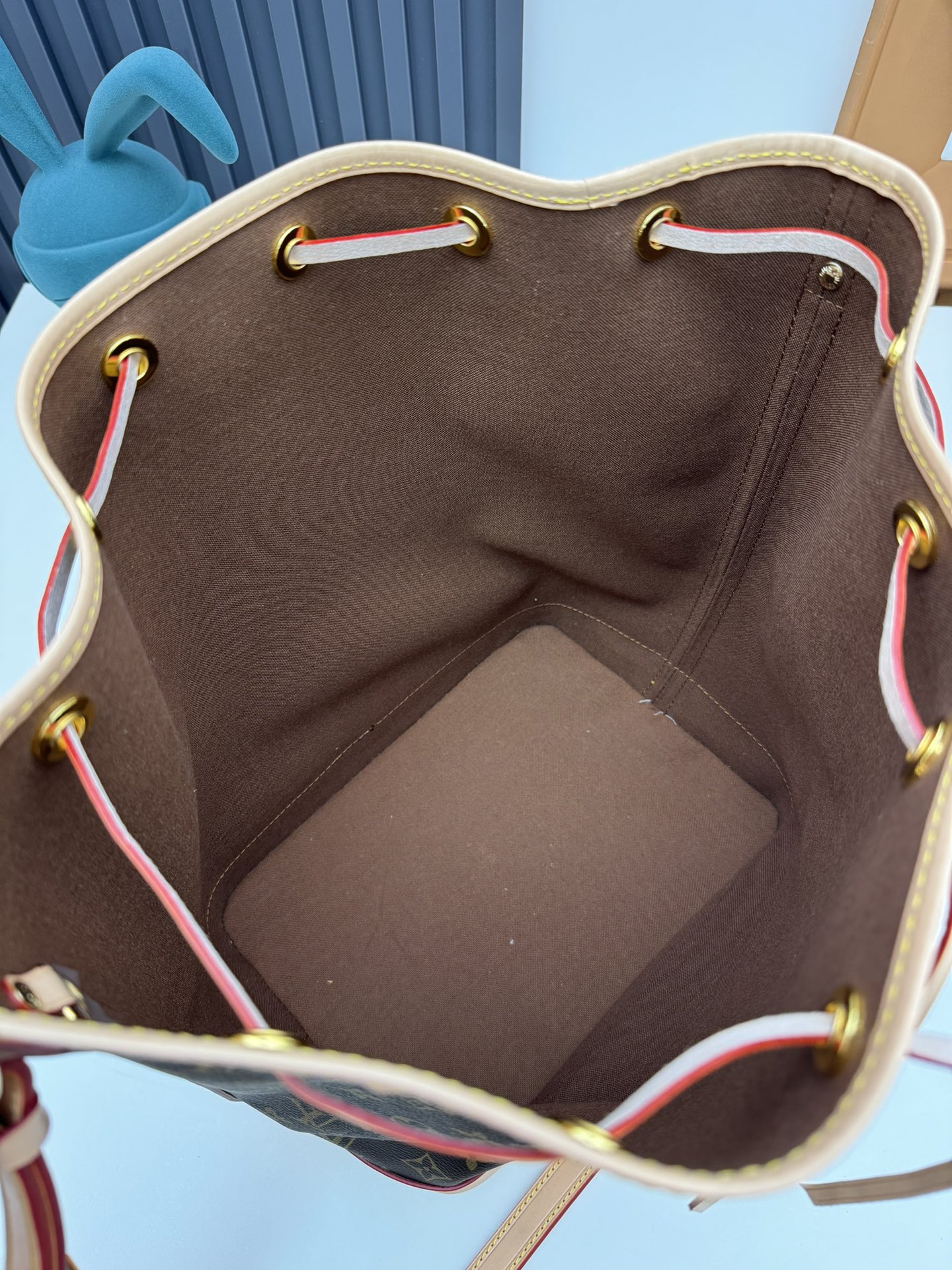 Louis Vuitton Noe Monogram Bucket Bag M42224 - Image 9