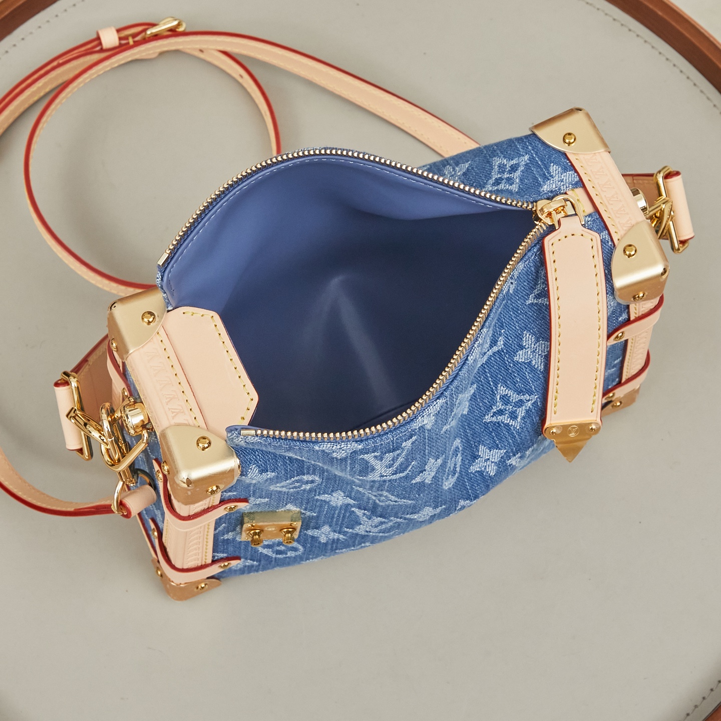 Louis Vuitton Side Trunk Medium Bag M27450 - Image 9