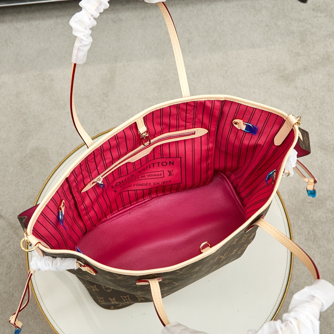Louis Vuitton Neverfull Bandouliere Inside Out Medium Handbag - Image 9