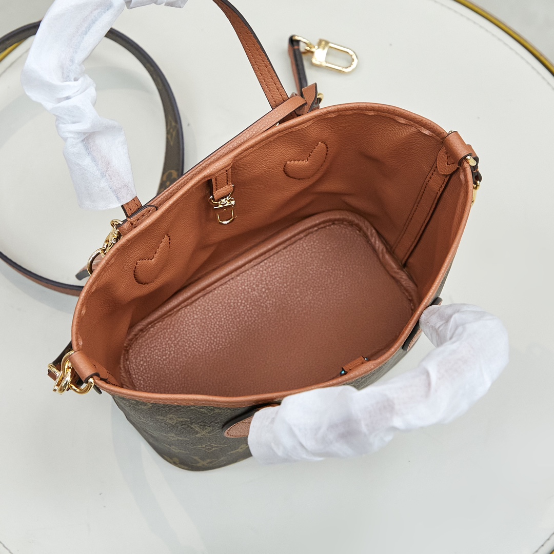 Louis Vuitton Neverfull Bandoulière Inside Out BB Reversible Tote Bag - Image 9