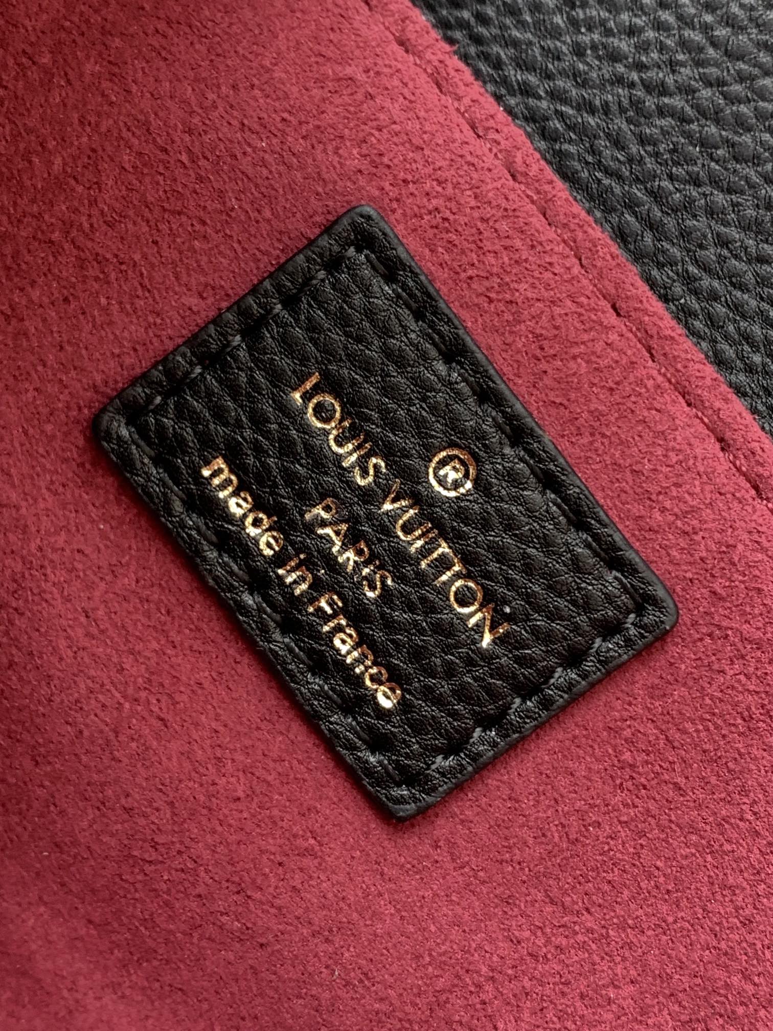 Louis Vuitton Pochette Métis East West Shoulder Bag - Image 9